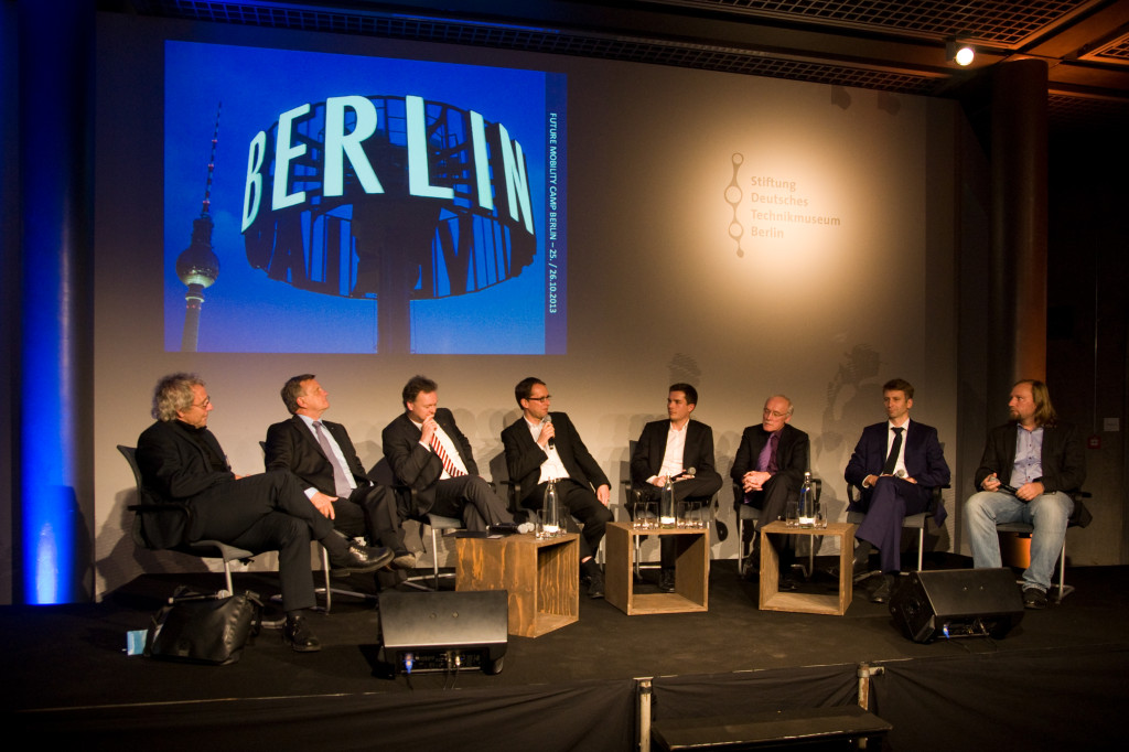 Abendveranstaltung mit hochrangigen Diskussionsgästen im Technikmuseum Berlin