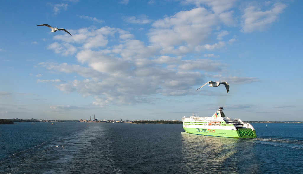 Abfahrt mit der Fähre nach St. Petersburg.